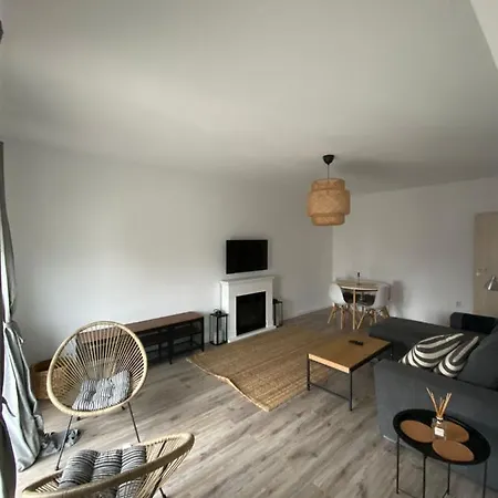 Apartment Cozy Place To Remember - With Fireplace & Netflix Brasov