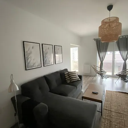 Cozy Place To Remember - With Fireplace & Netflix *
