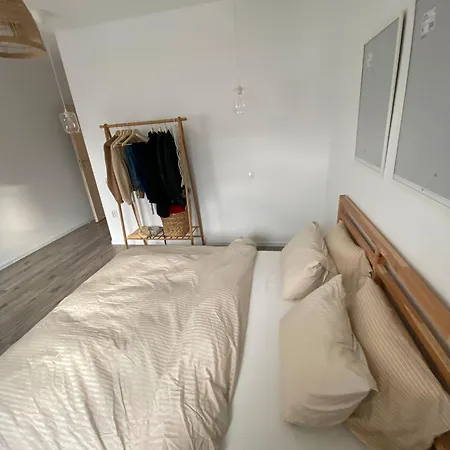 Apartment Cozy Place To Remember - With Fireplace & Netflix *