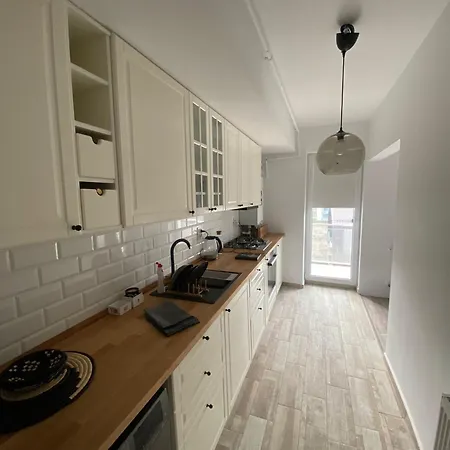 Apartment Cozy Place To Remember - With Fireplace & Netflix *